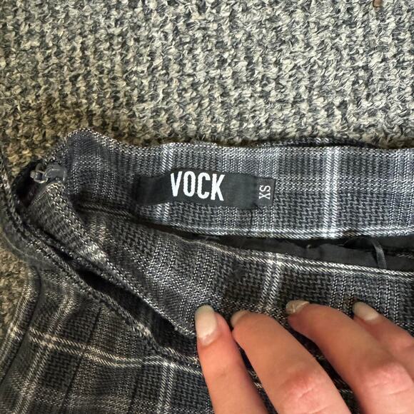 Y2K inspired Vock Grey Plaid Micro Mini Skirt w/ Belt – Tagged XS - Picture 2 of 5